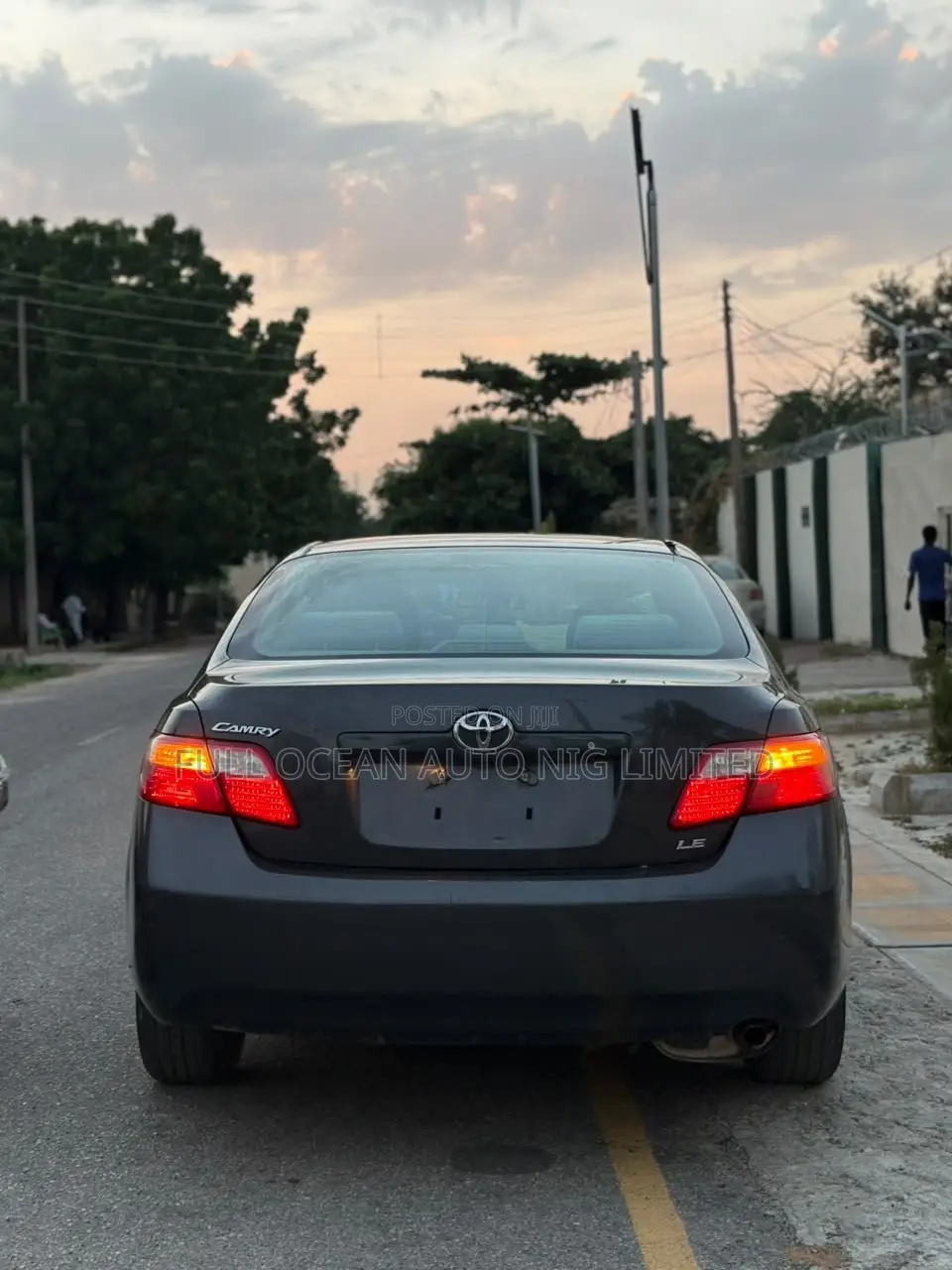 Toyota Camry LE 4dr Sedan (2.4L 4cyl 5A) 2009 Gray