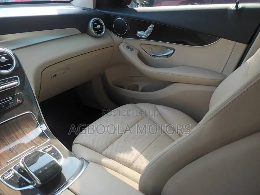 Mercedes-Benz GLC-Class 2017 Blue