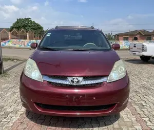 Toyota Sienna XLE Limited AWD 2006 Red