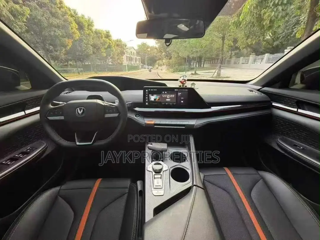 Changan UNI-V 2025 Black