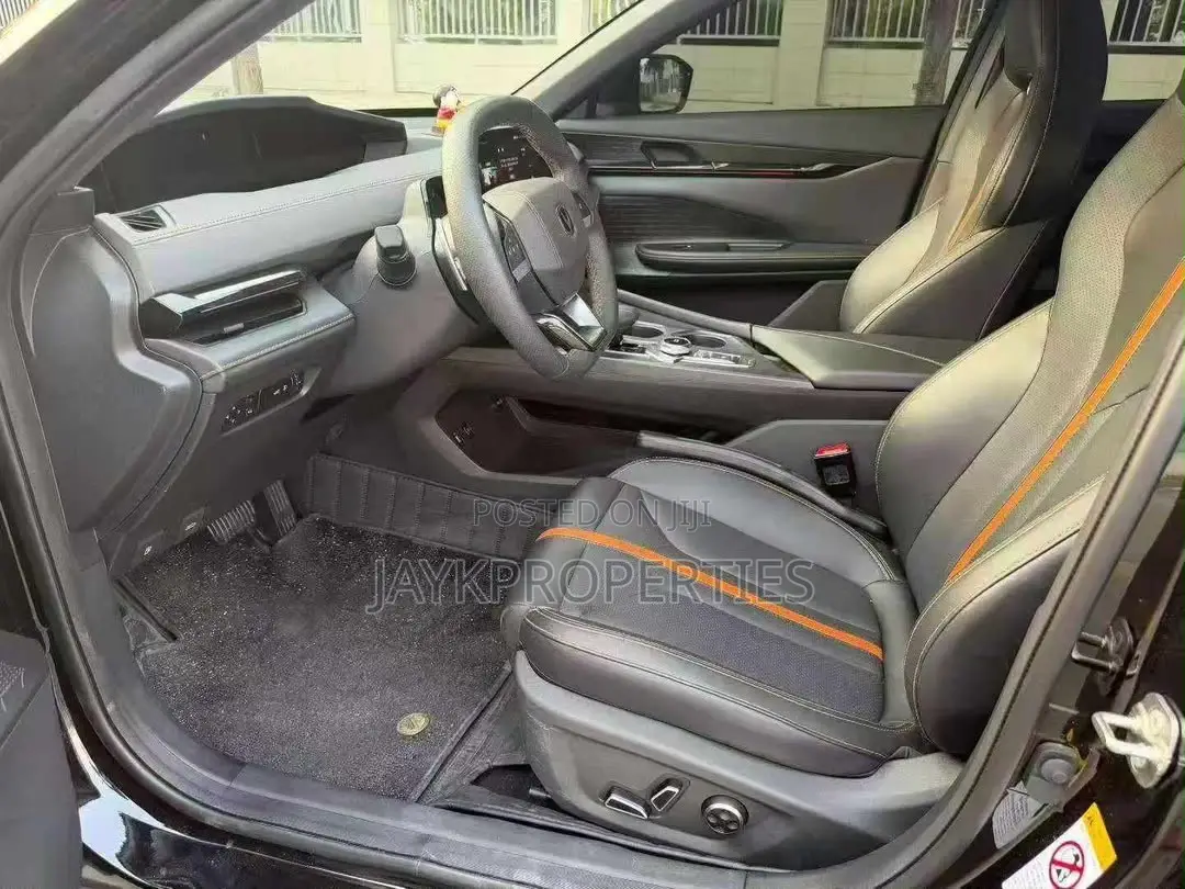 Changan UNI-V 2025 Black