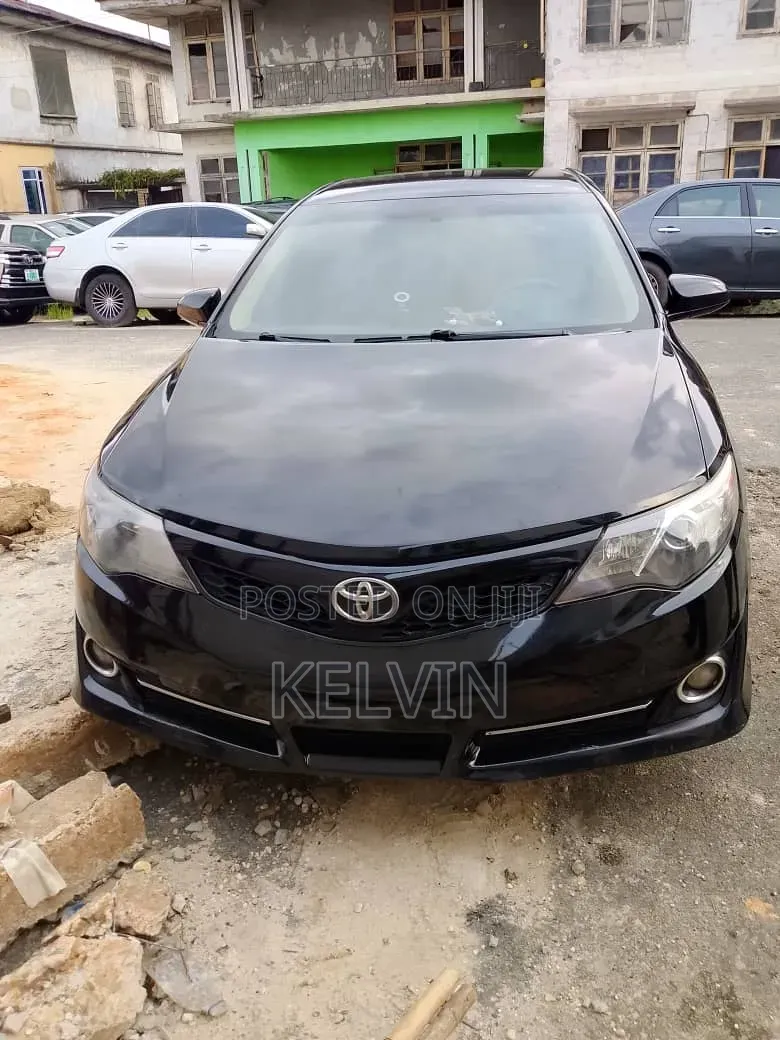 Toyota Camry 2013 Black