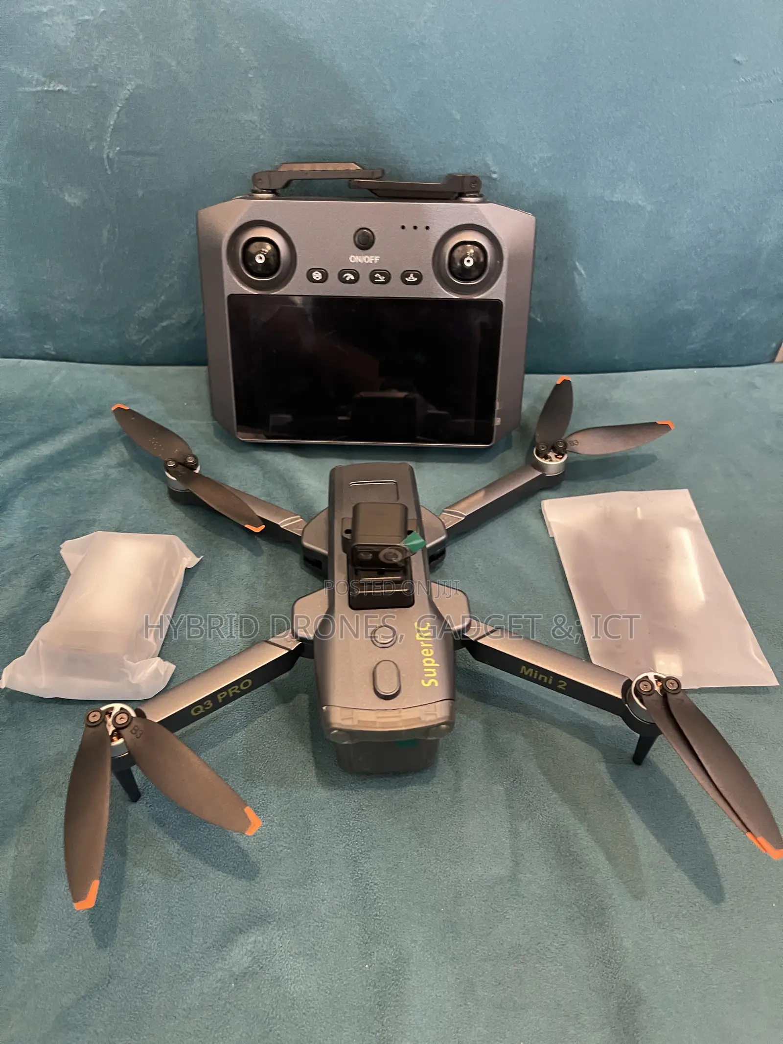 Q3 3km Range Professional GPS Drone With Smart Screen + Extra Battery