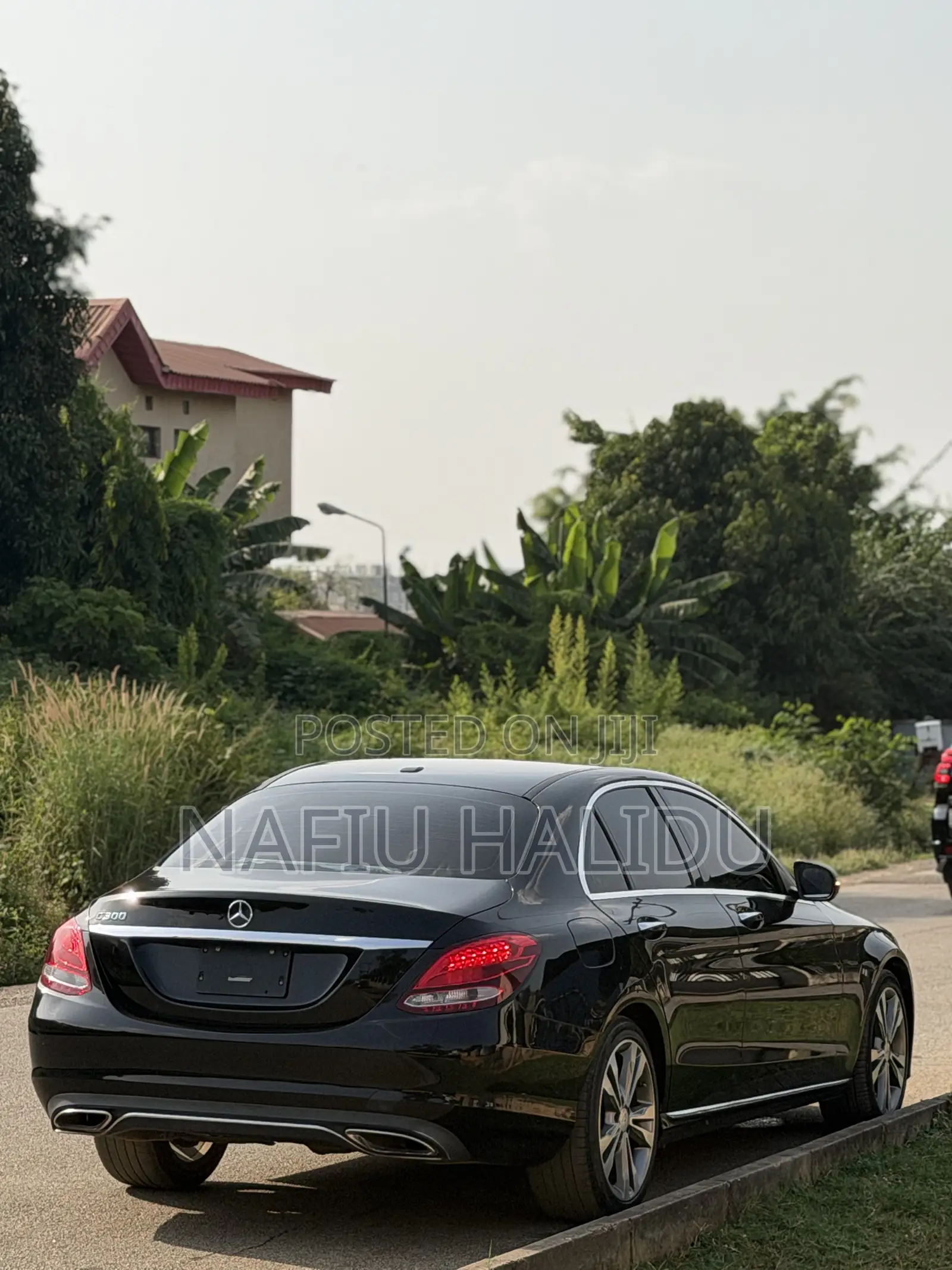 Mercedes-Benz C300 2016 Black