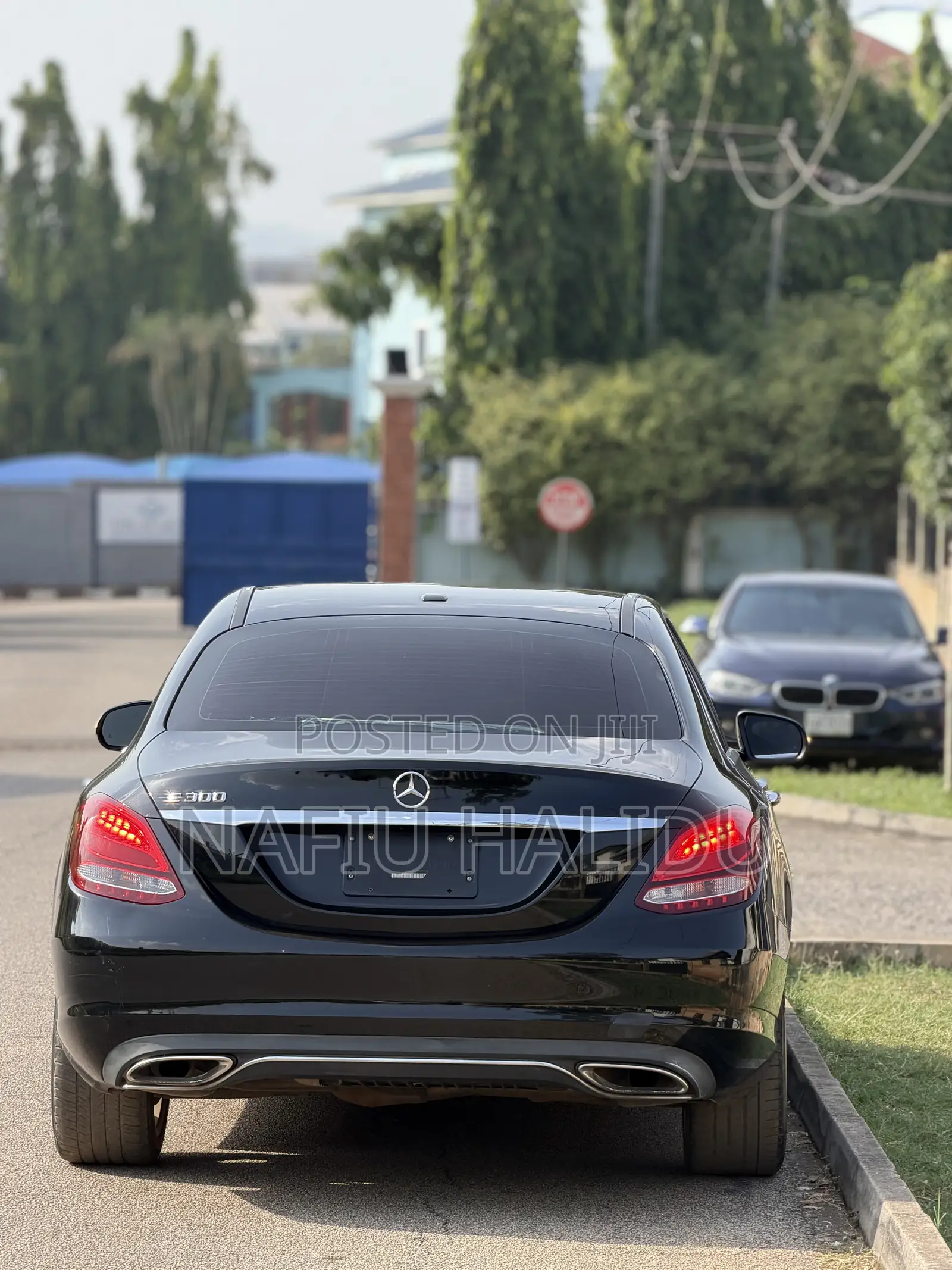 Mercedes-Benz C300 2016 Black