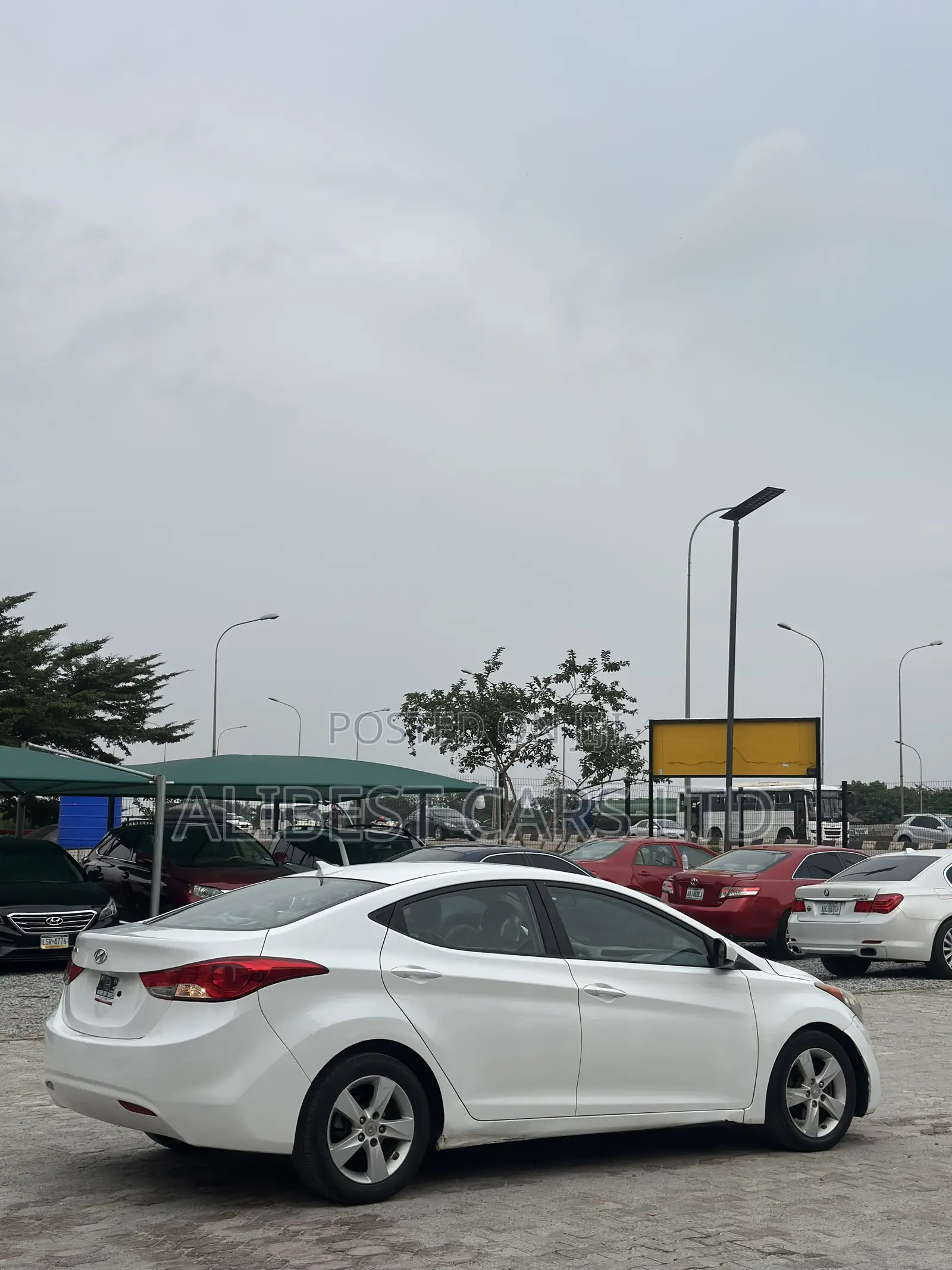 Hyundai Elantra 2013 White