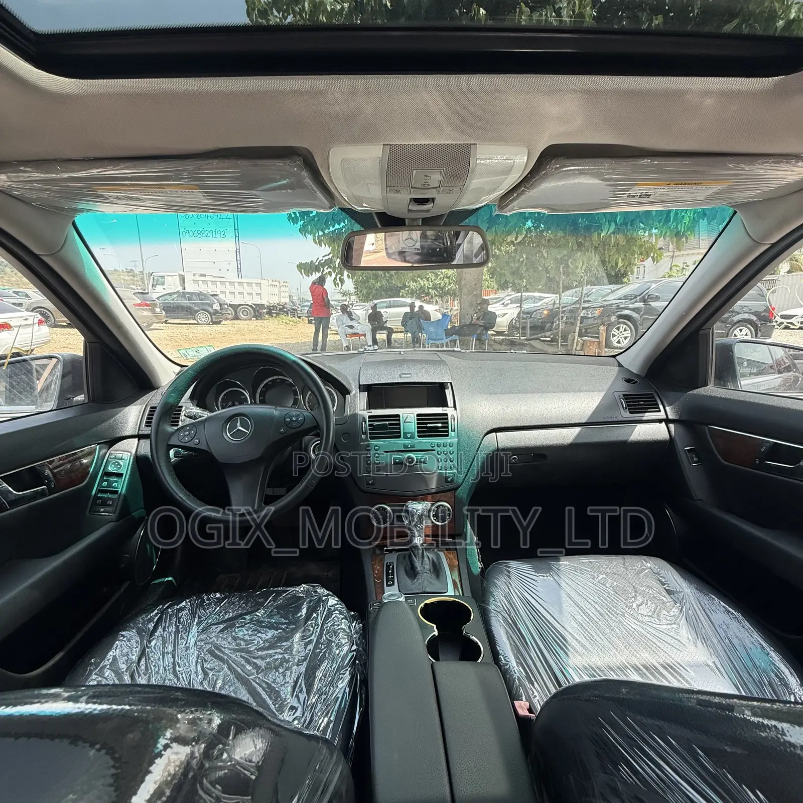 Mercedes-Benz C300 2010 Gray