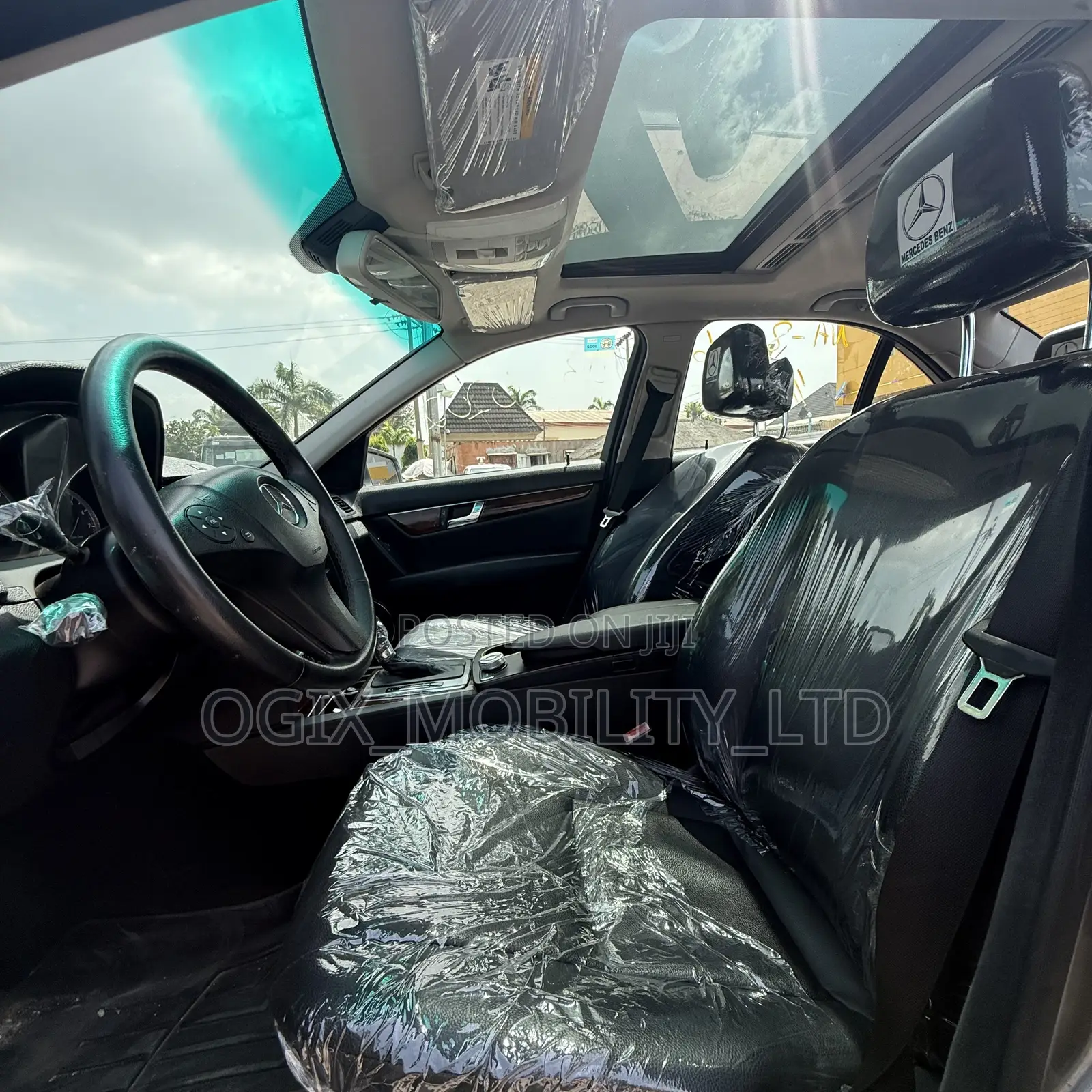 Mercedes-Benz C300 2010 Gray
