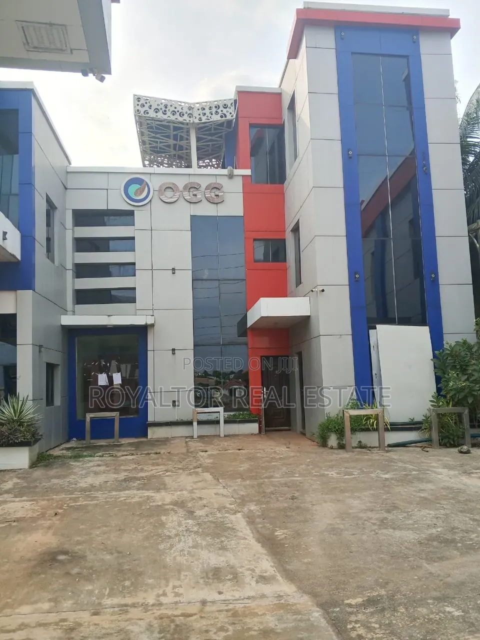 Filling Station & Warehouse for Sale at Sapele Road