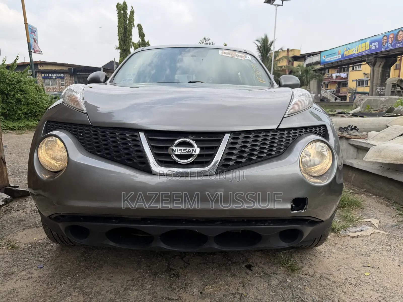 Nissan Juke SV 4dr Hatchback AWD (1.6L 4cyl Turbo CVT) 2014 Gray