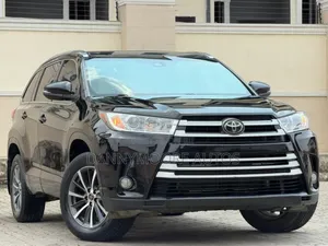 Toyota Highlander XLE 4x2 V6 (3.5L 6cyl 8A) 2018 Black