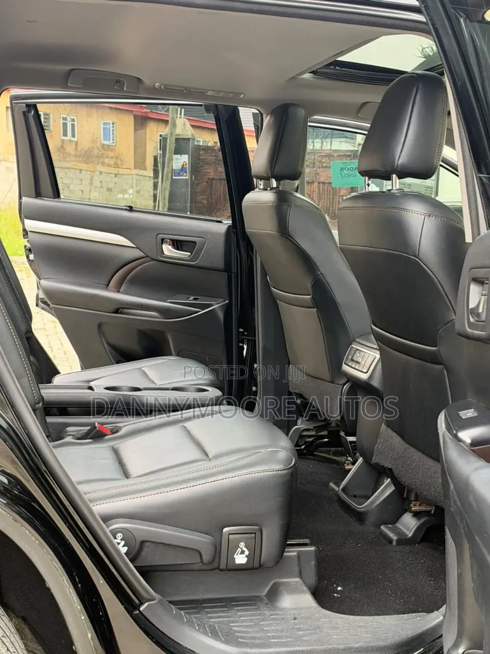 Toyota Highlander XLE 4x2 V6 (3.5L 6cyl 8A) 2018 Black