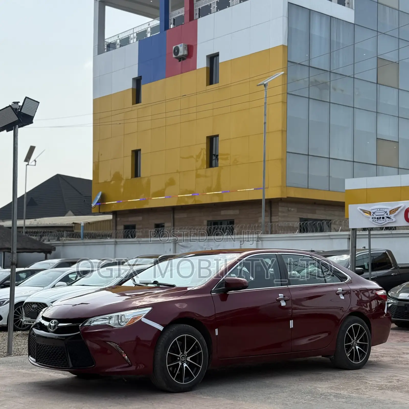 Toyota Camry XSE 4dr Sedan (2.5L 4cyl 6A) 2015 Red