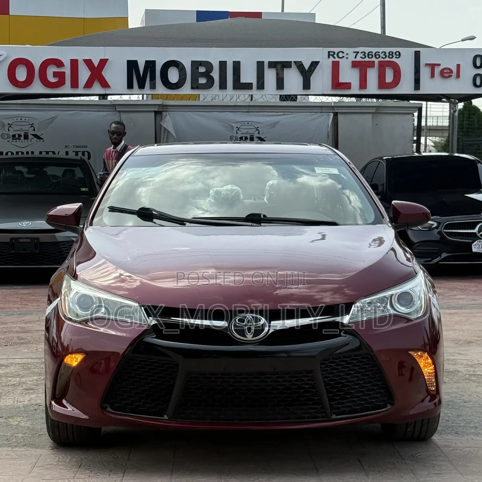 Toyota Camry XSE 4dr Sedan (2.5L 4cyl 6A) 2015 Red