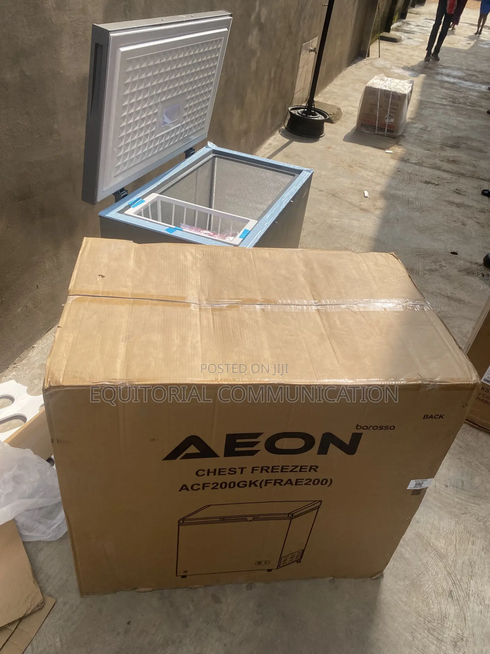AEON FRAE200 200L Deep Freezer for Extra Storage Space