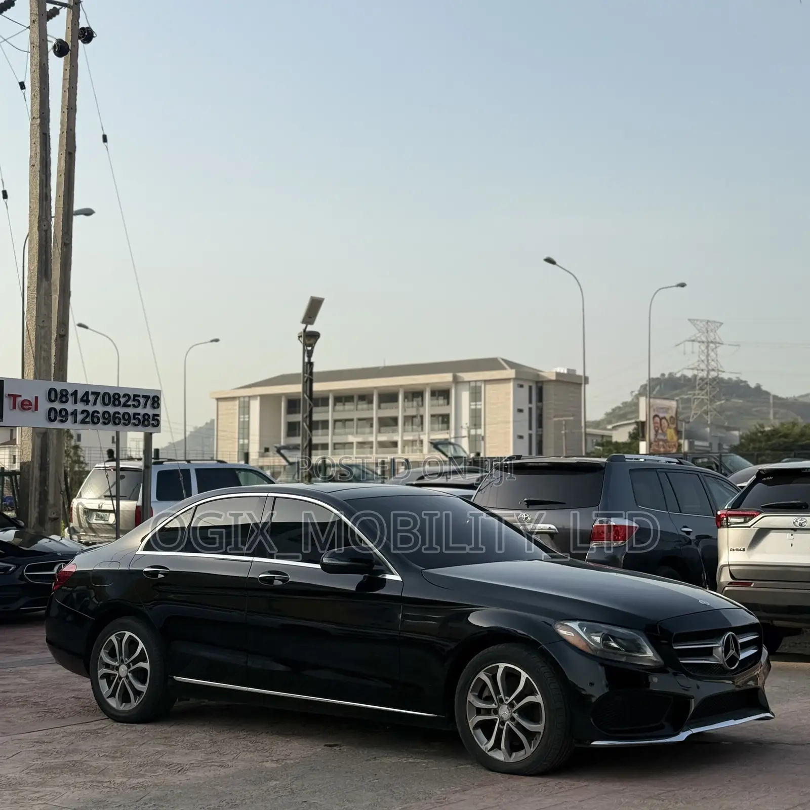 Mercedes-Benz C300 2016 Black