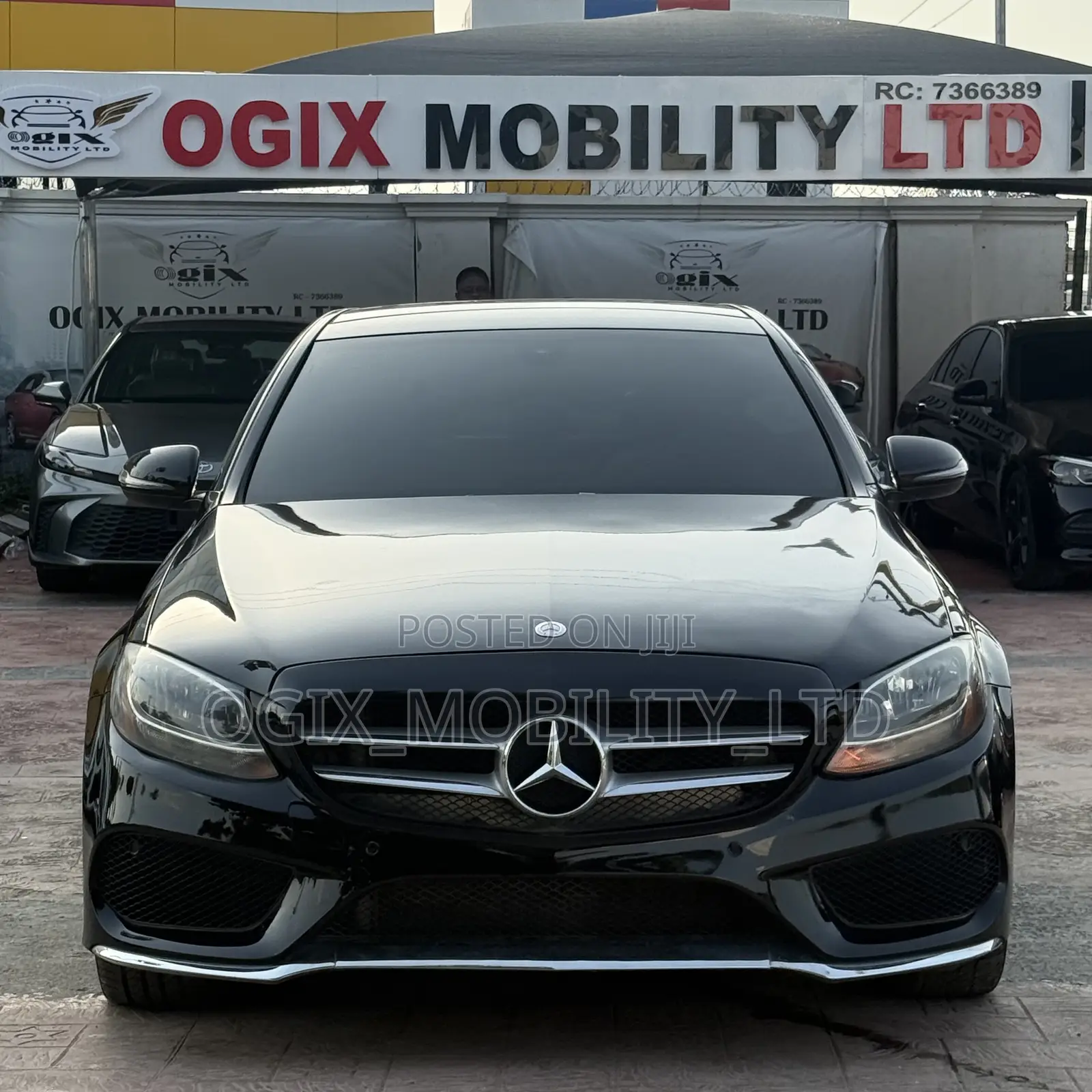 Mercedes-Benz C300 2016 Black