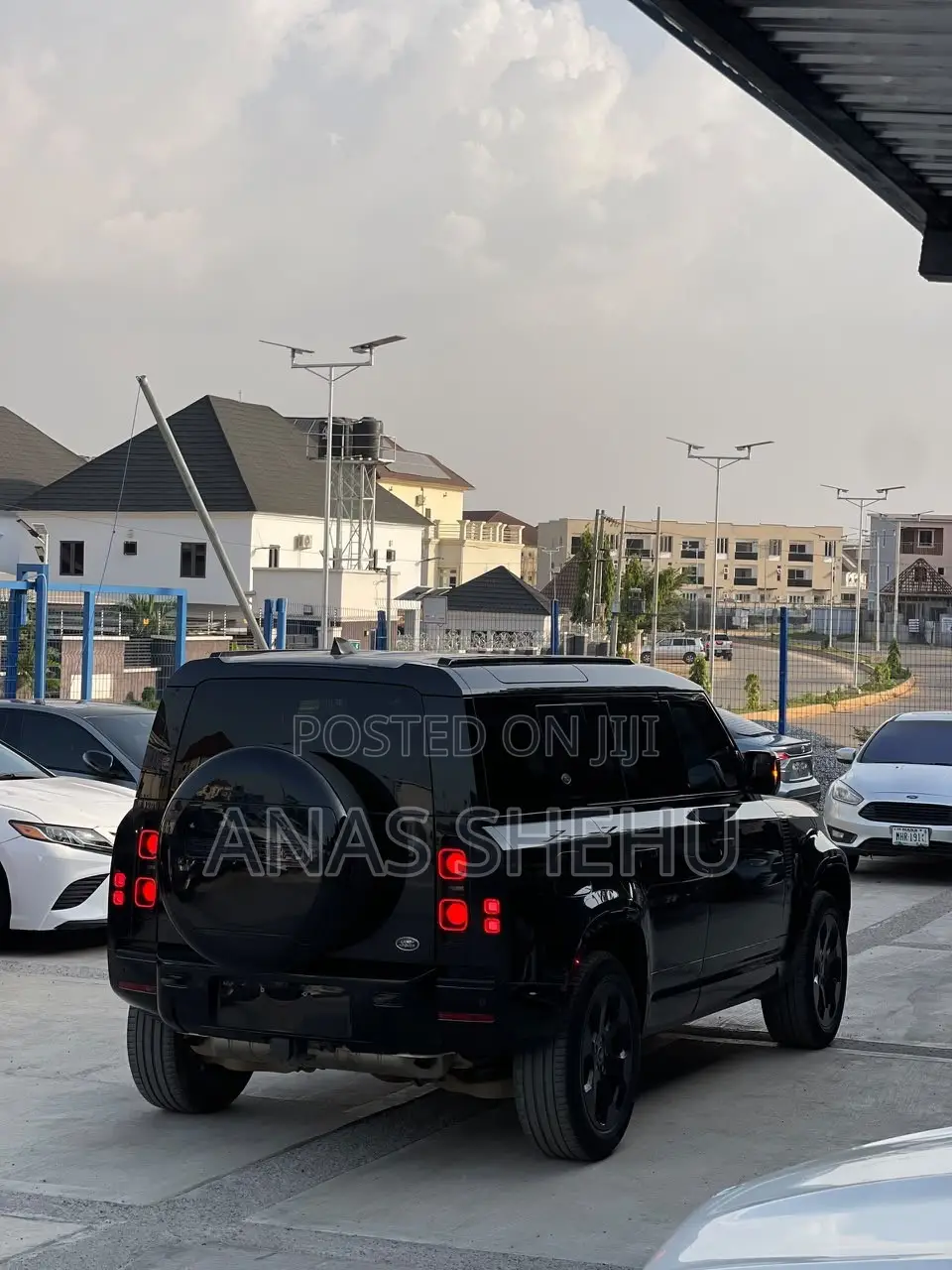 Land Rover Defender 2022 Black