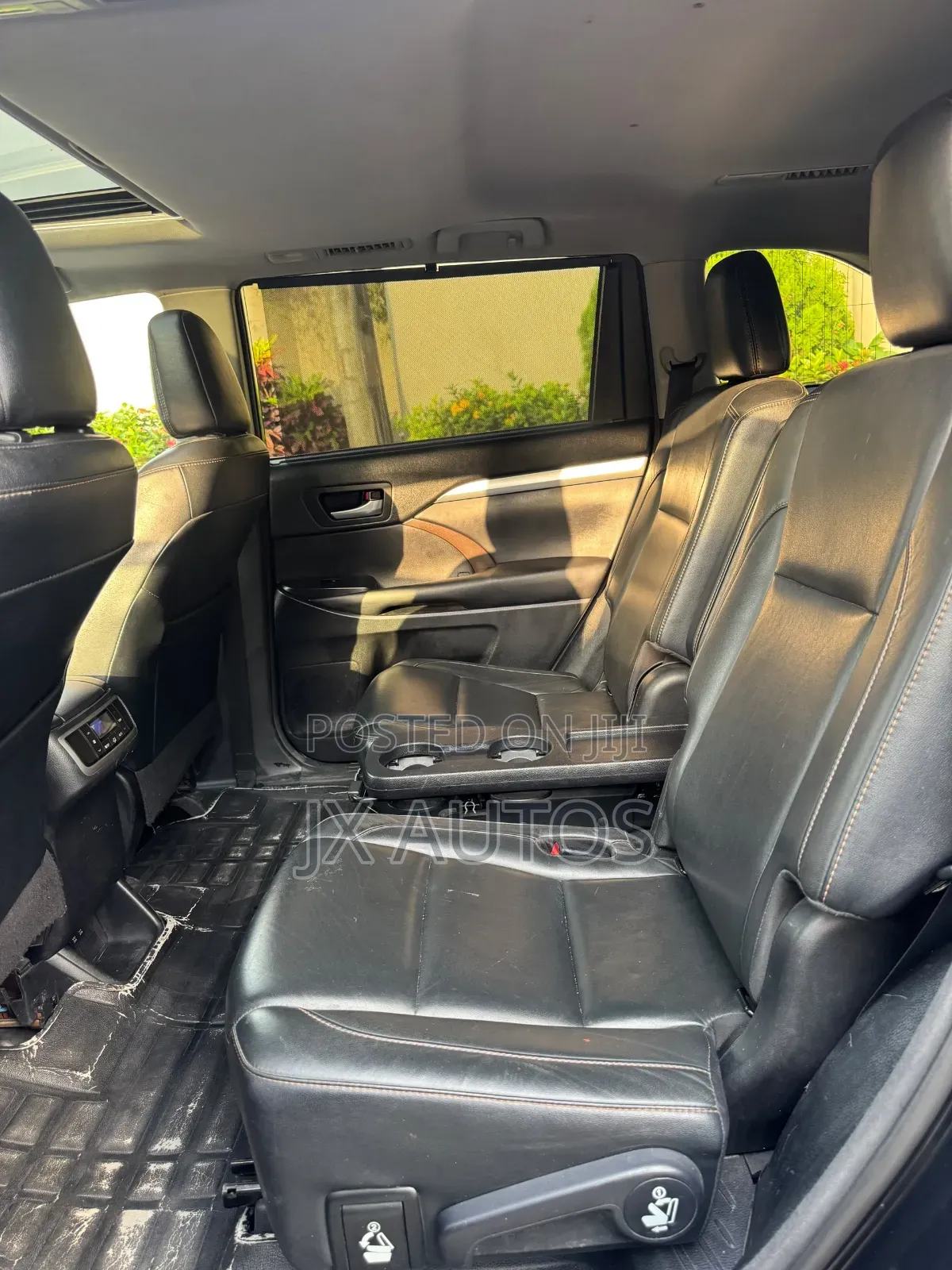 Toyota Highlander XLE 4x4 V6 (3.5L 6cyl 8A) 2018 Black