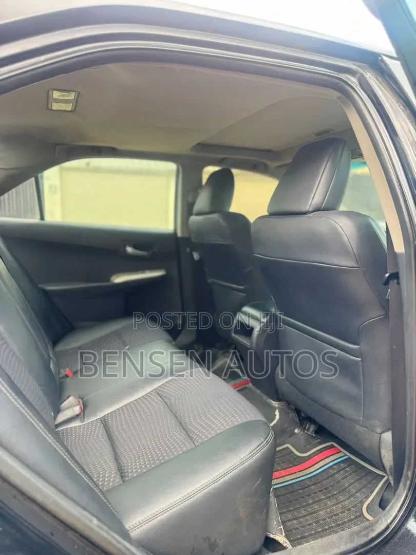 Toyota Camry SE 4dr Sedan (2.5L 4cyl 6A) 2012 Black