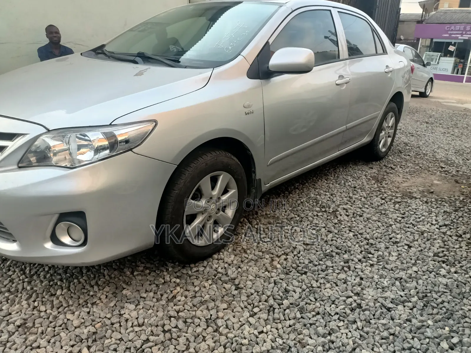 Toyota Corolla LE Special Edition 4dr Sedan (1.8L 4cyl 4A) 2013 Silver
