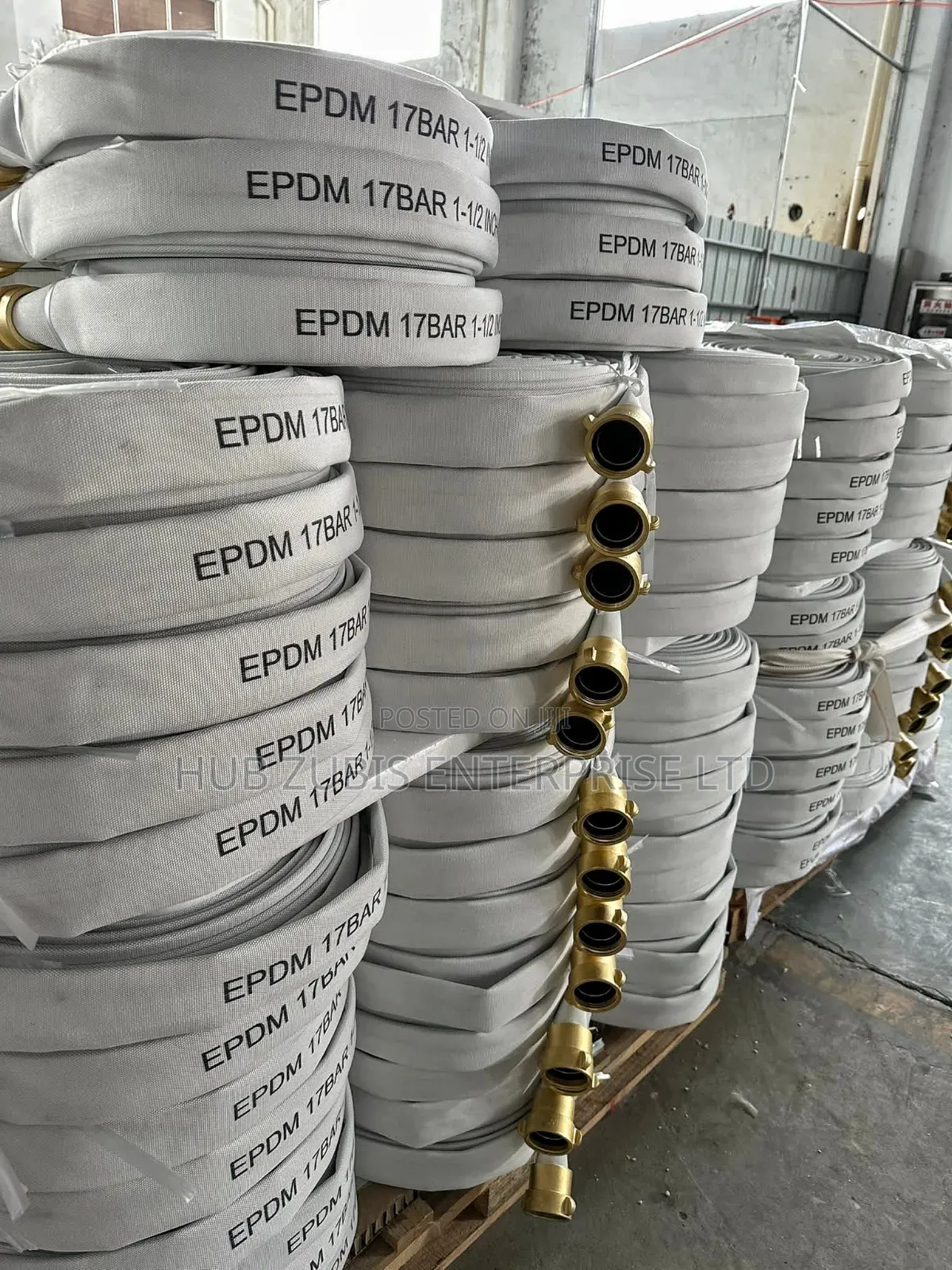 11⁄2 Inch EPDM Fire Hose - 17 Bar , 100FT With Brass Couplings