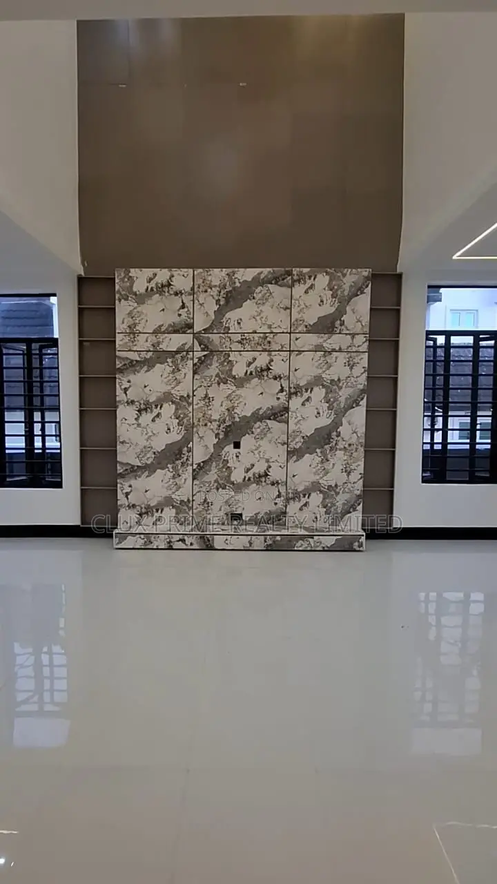 5bdrm Duplex in Lekki for sale