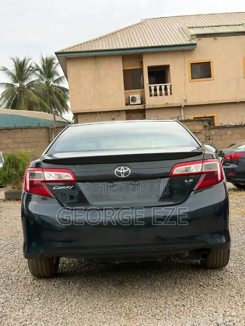 Toyota Camry 2013 Gray