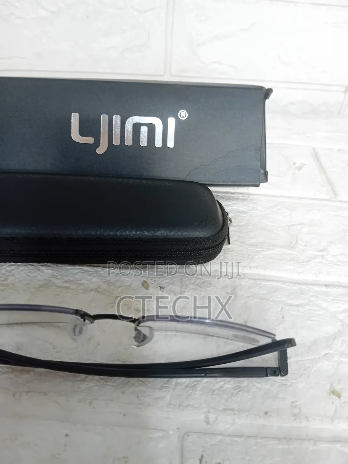 Photochromic Multifocal UV & Blue Light Blocking Reading Glasses +1.0