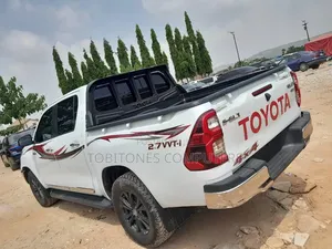 Toyota Hilux Revo Double Cab Petrol 2.7 RWD 2020 White