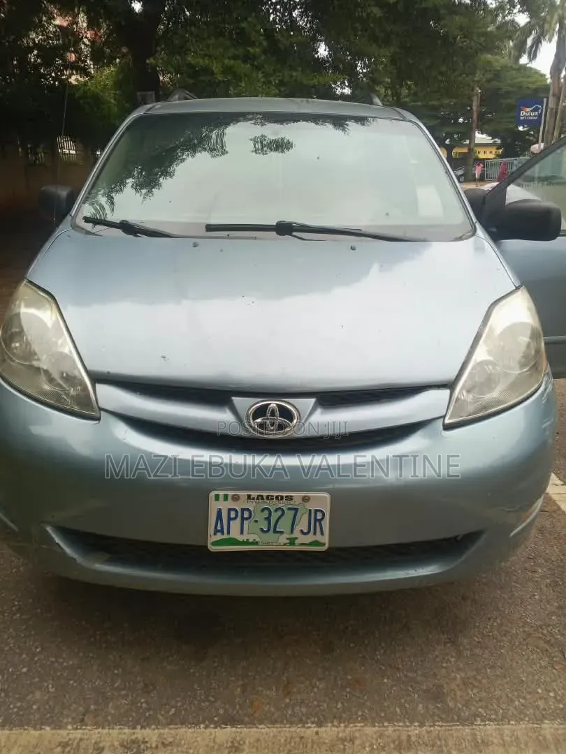 Toyota Sienna 2008 Blue