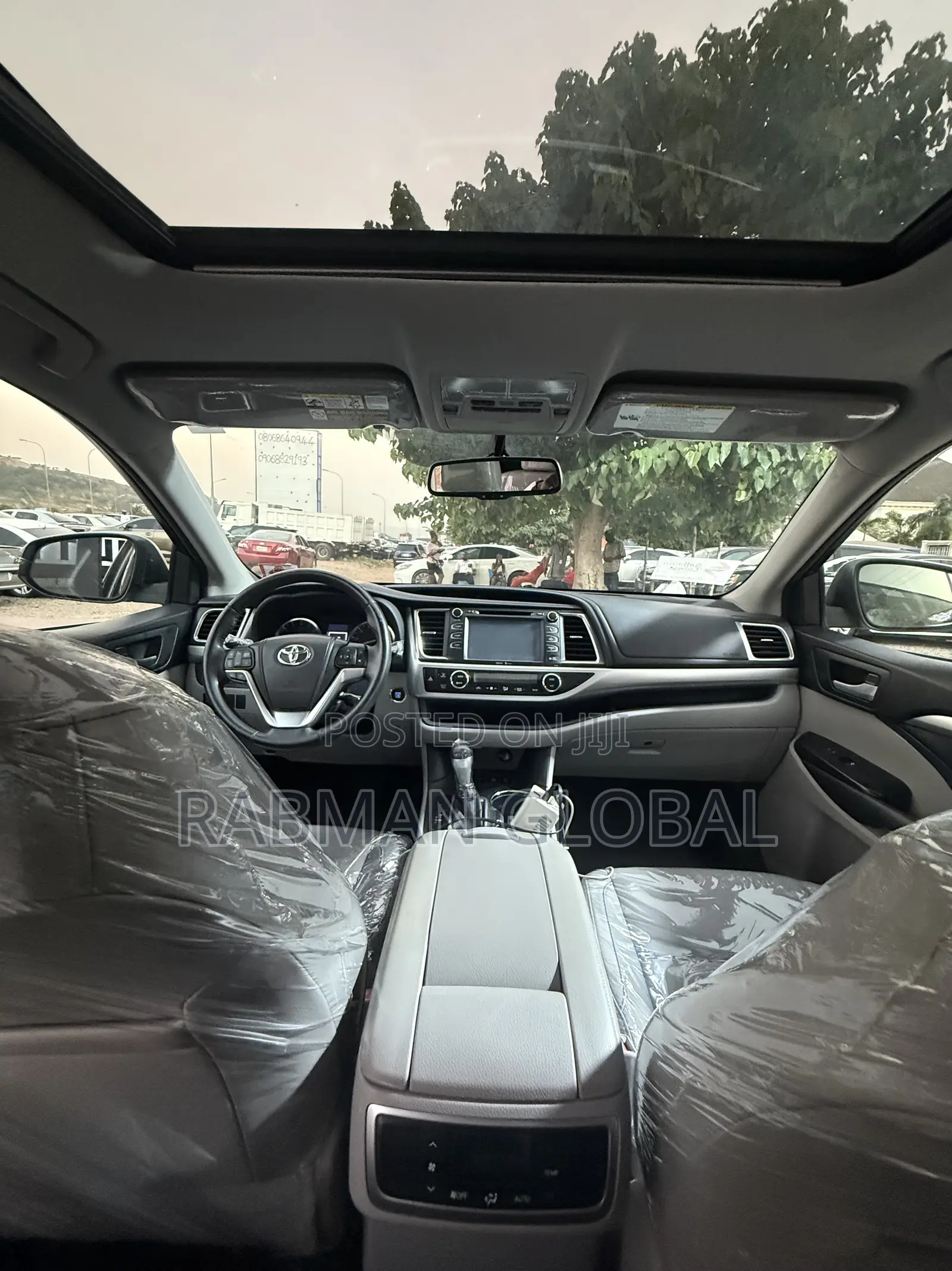 Toyota Highlander XLE 4dr SUV AWD (3.5L 6cyl 6A) 2014 Silver