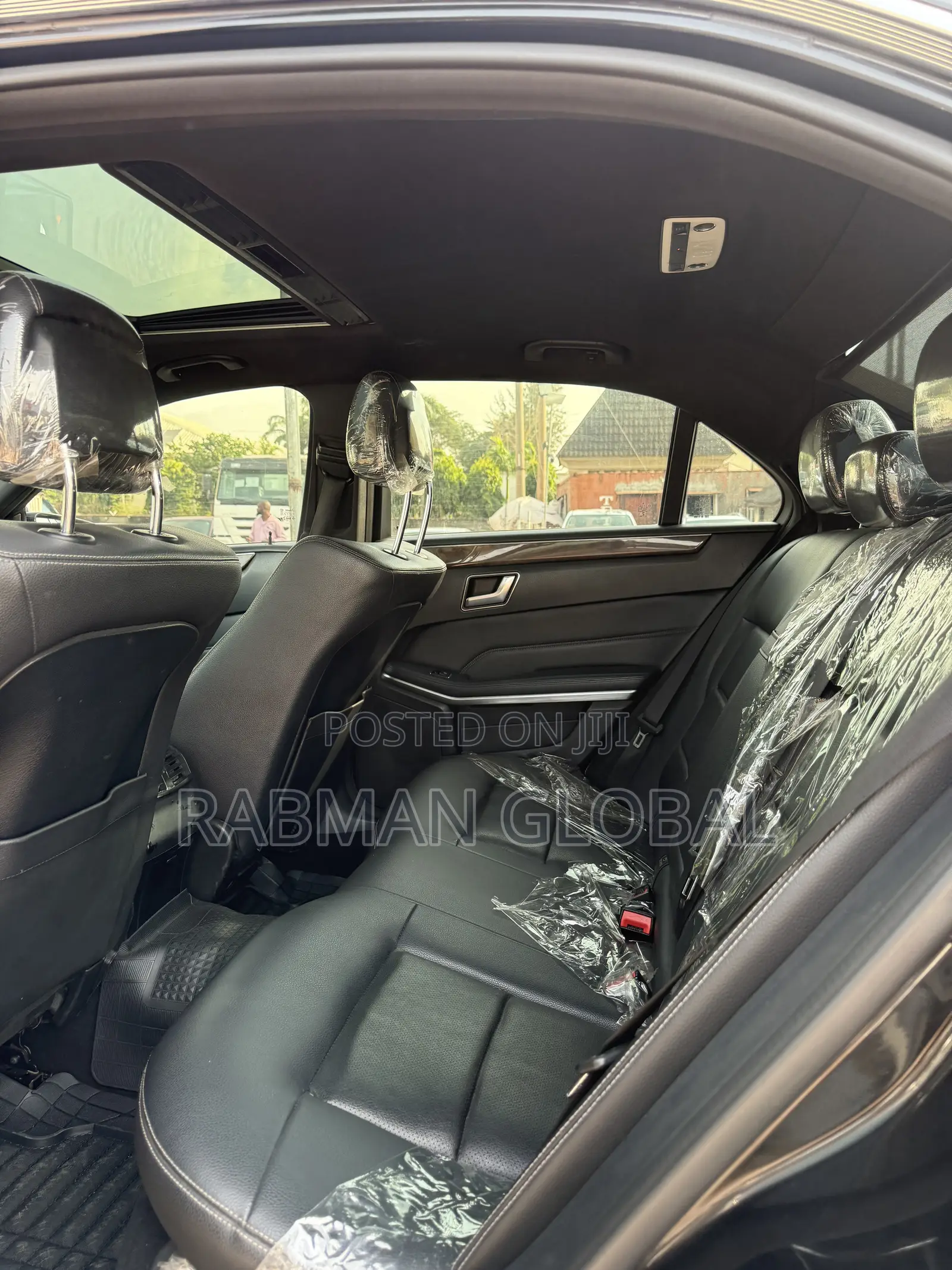 Mercedes-Benz E350 Base 4Matic Sedan AWD (3.5L 6cyl 7A) 2015 Black