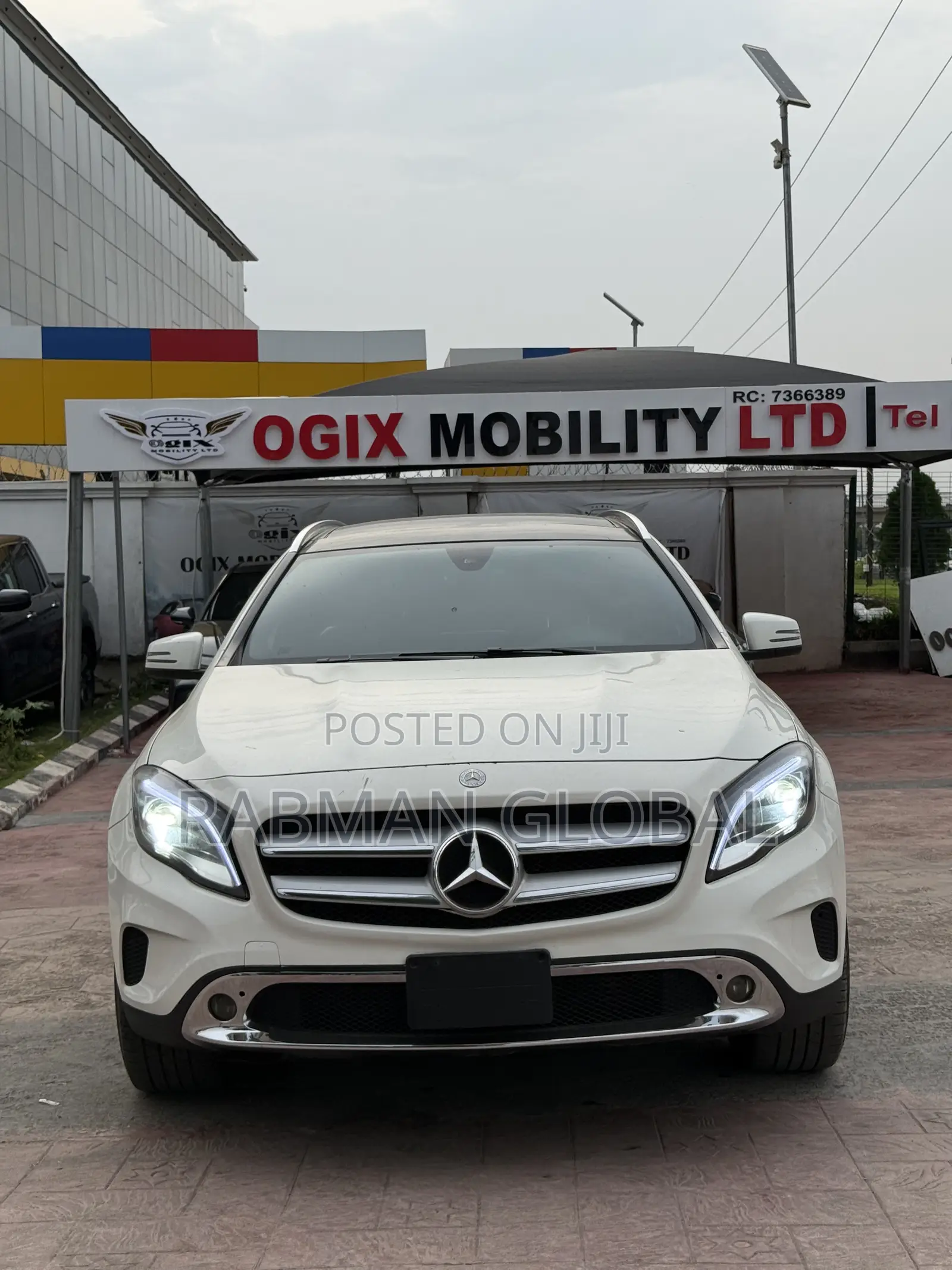 Mercedes-Benz GLA 250 2016 White