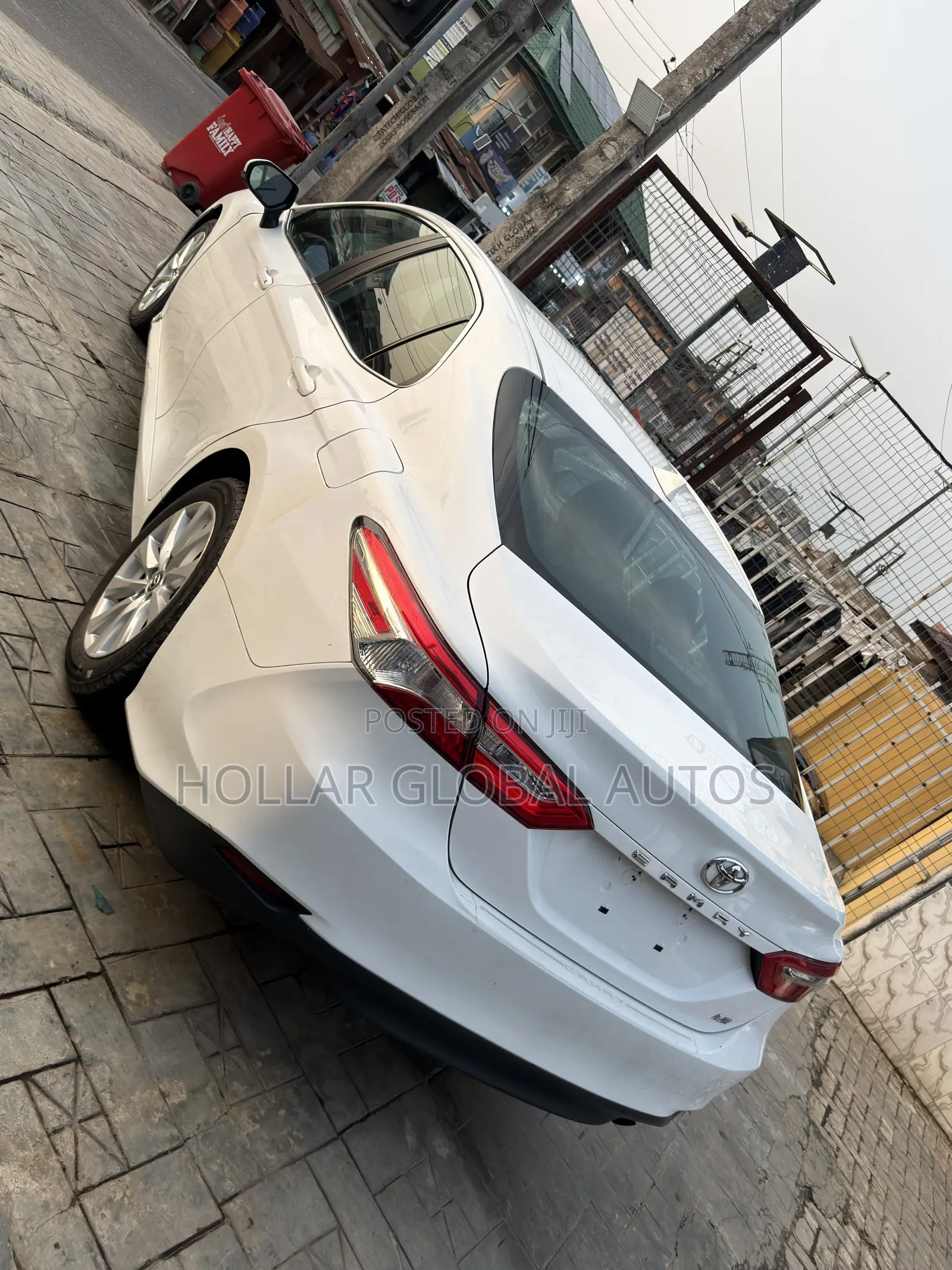 Toyota Camry LE (2.5L 4cyl 8A) 2019 Gray