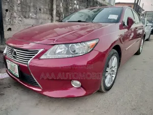 Lexus ES 2014 Red