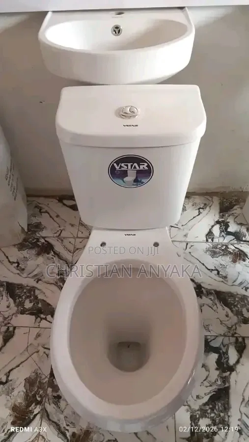 Nieto Water Closet