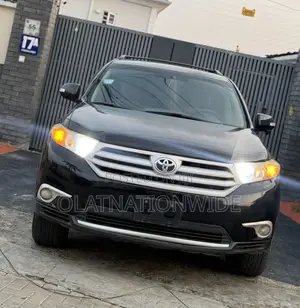Toyota Highlander 2012 Black