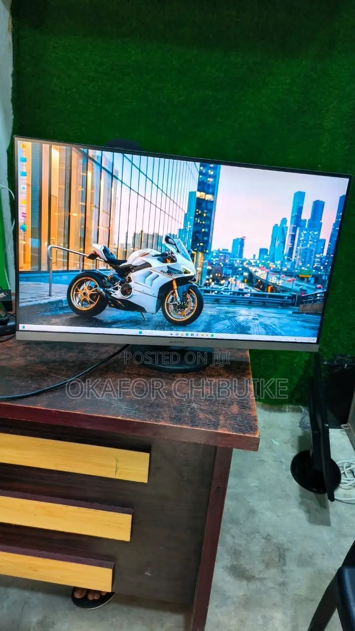 The Samsung U28R550UQP 4k IPs Monitor