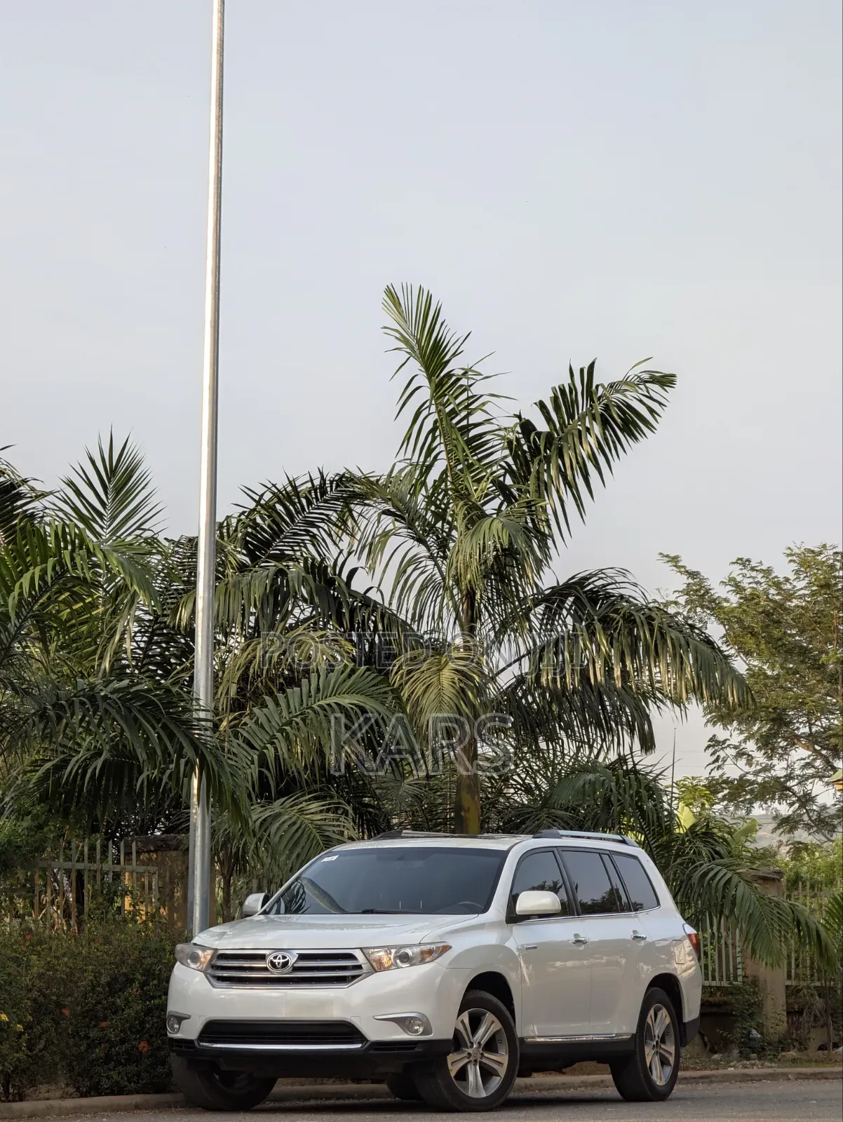 Toyota Highlander Limited 2012 White