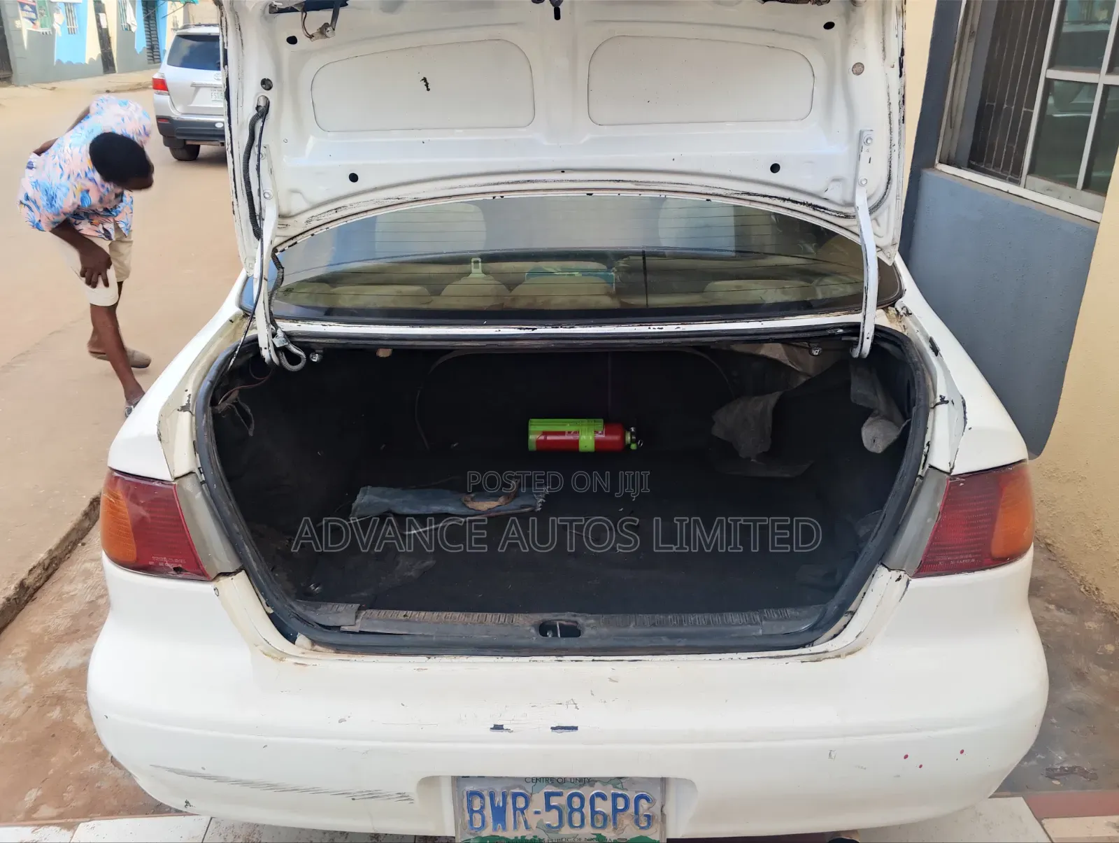 Toyota Corolla Automatic 1999 White