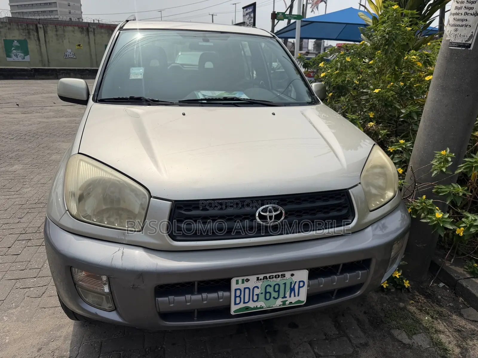 Toyota RAV4 Automatic 2003 Gold