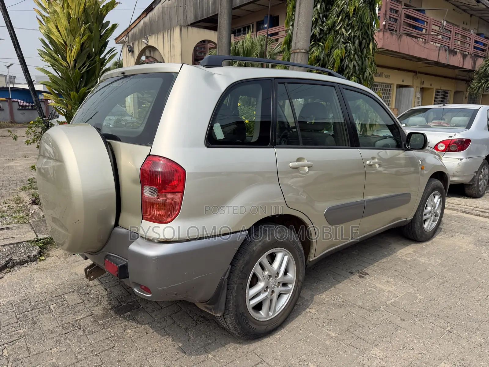 Toyota RAV4 Automatic 2003 Gold