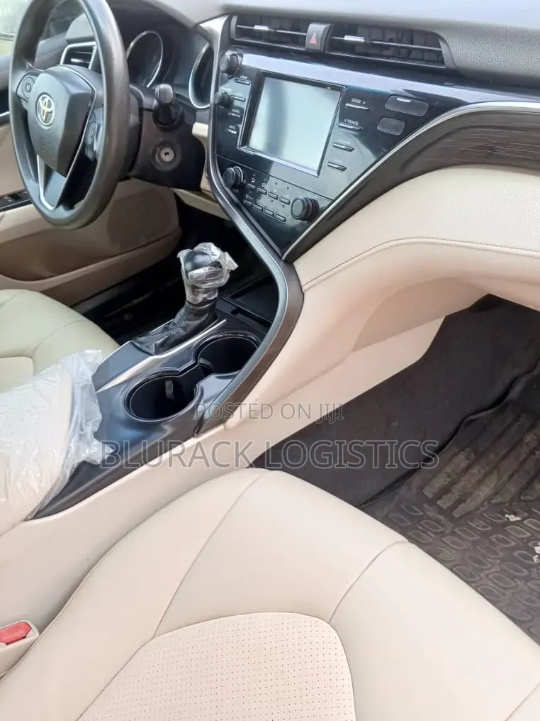 Toyota Camry LE FWD 2020 Black