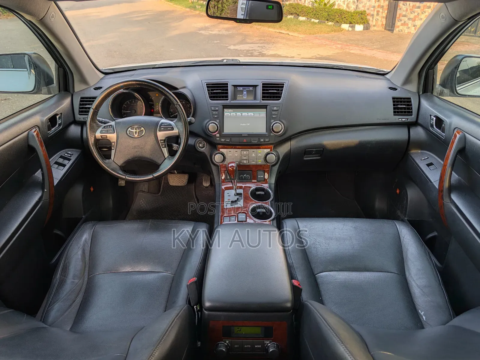 Toyota Highlander Limited 2012 White
