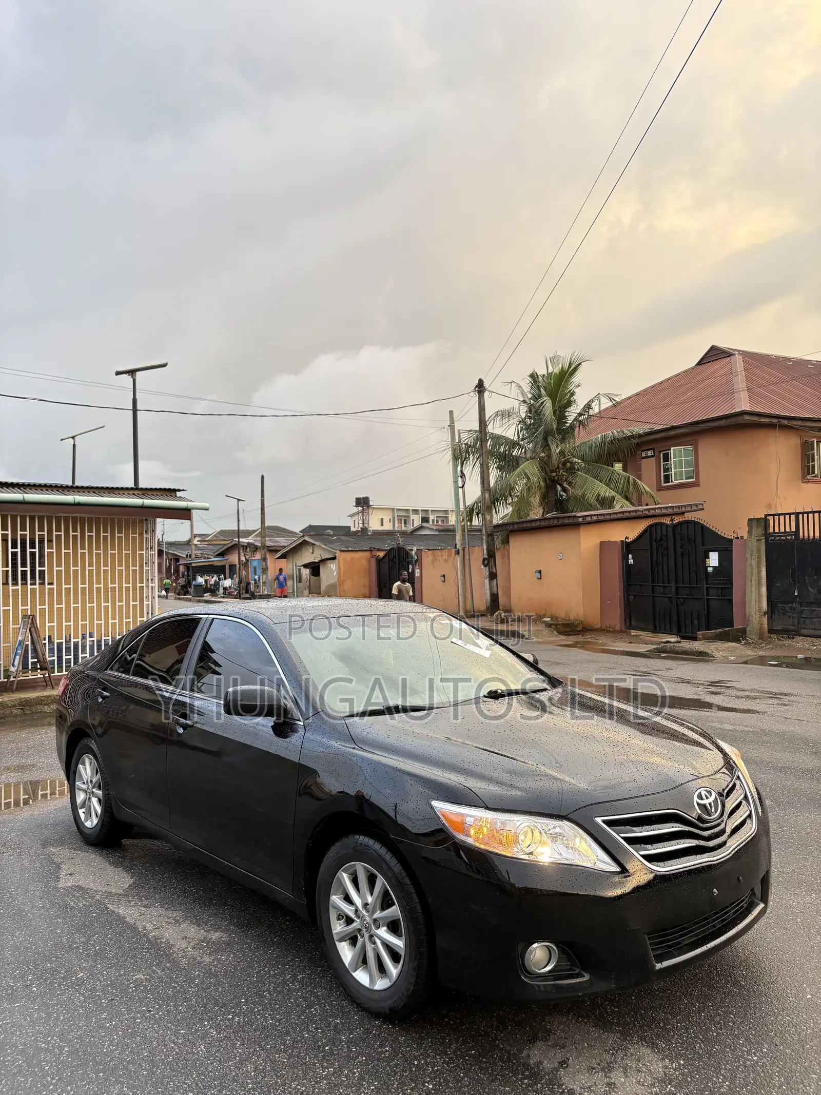 Toyota Camry XLE V6 4dr Sedan (3.5L 6cyl 6A) 2011 Black