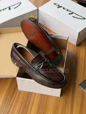 Burgundy Clarks Men's Leather Loafers