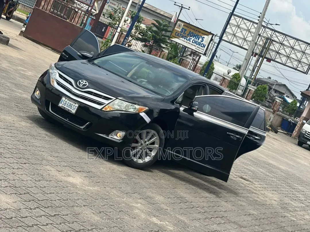 Toyota Venza 2012 Black