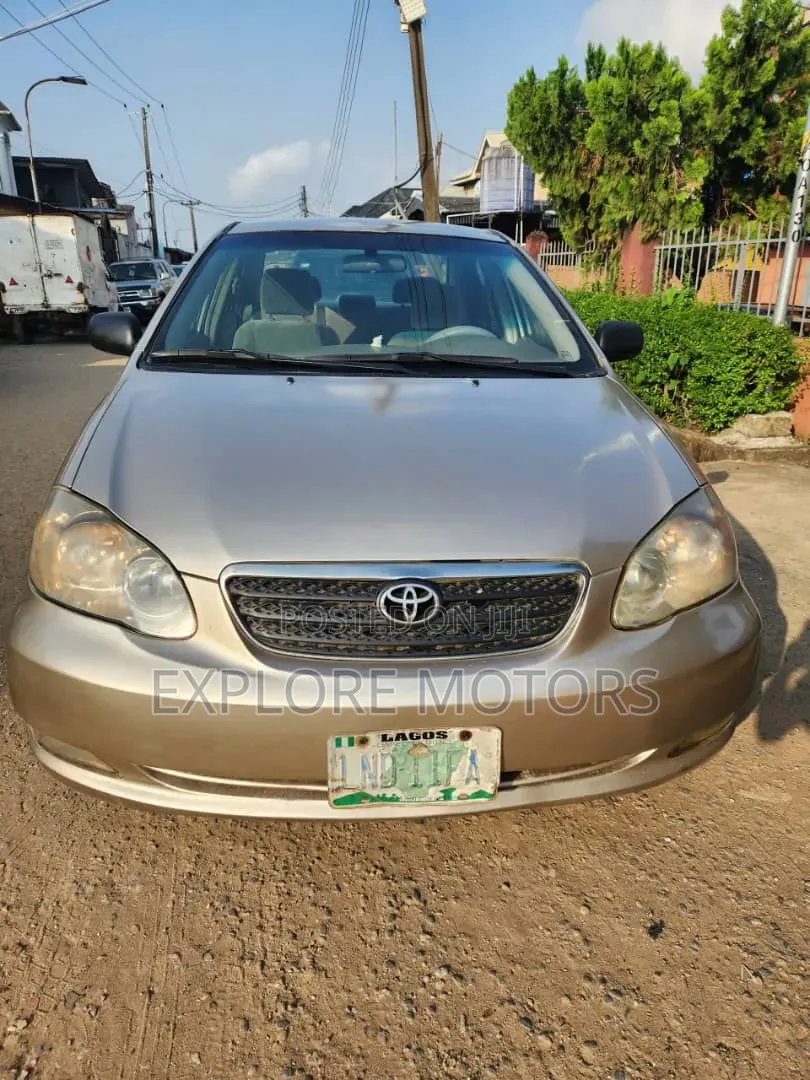 Toyota Corolla 2005 Gold