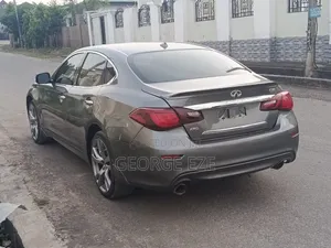 Infiniti Q70 2016 Gray